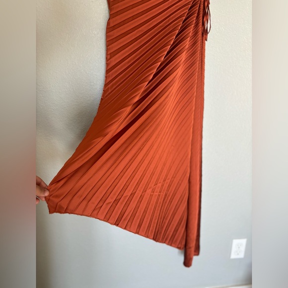 Kaei&Shi One Shoulder Satin Dresss - Picture 7 of 10